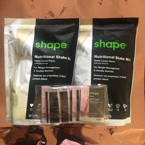 2 Vi shape shake mix bags, ea bag w 24 servings + 15 strawberry flavor packets